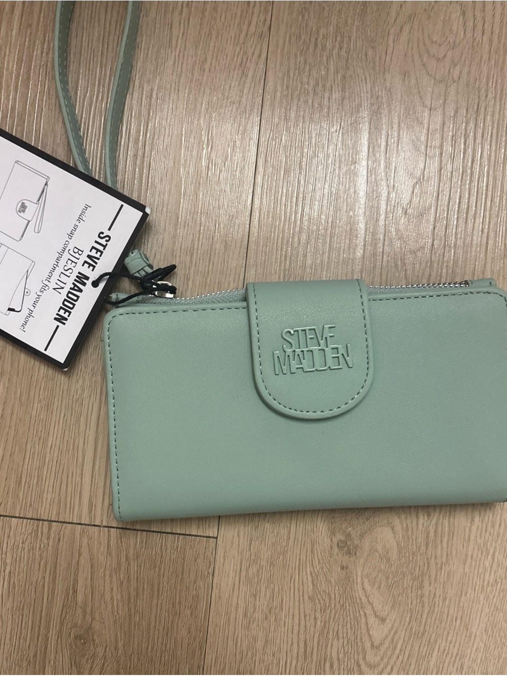 Steve Madden Mint Green Wristlet Clutch